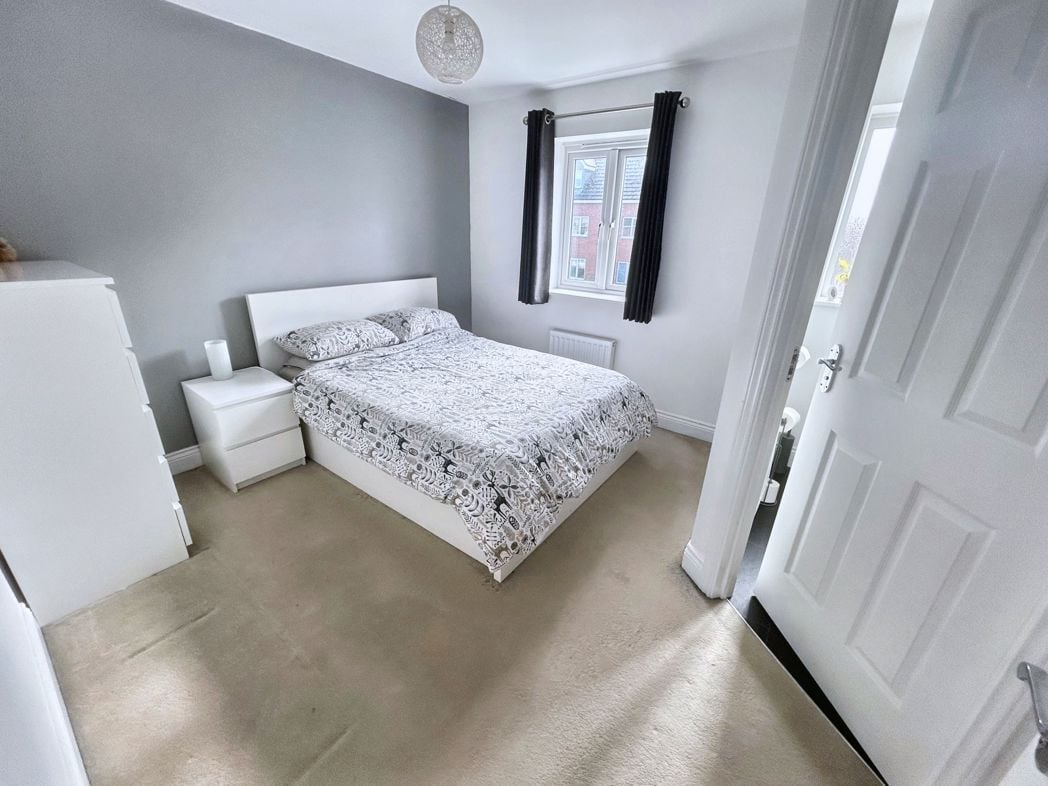 Property image 10 of 15