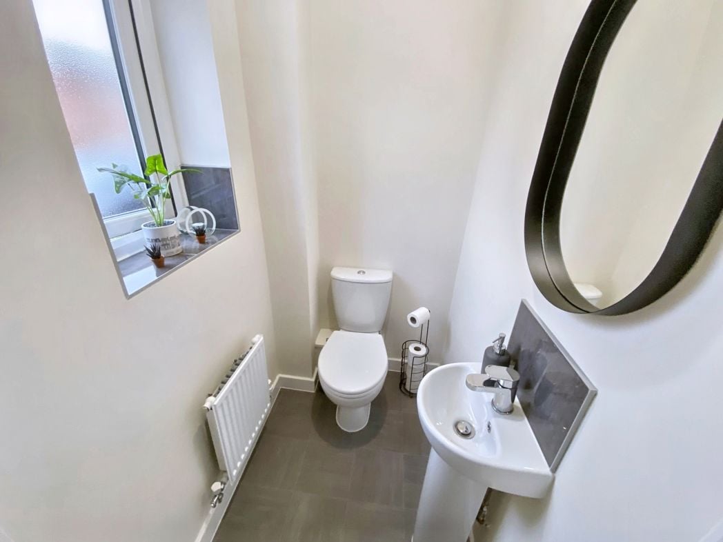 Property image 6 of 19