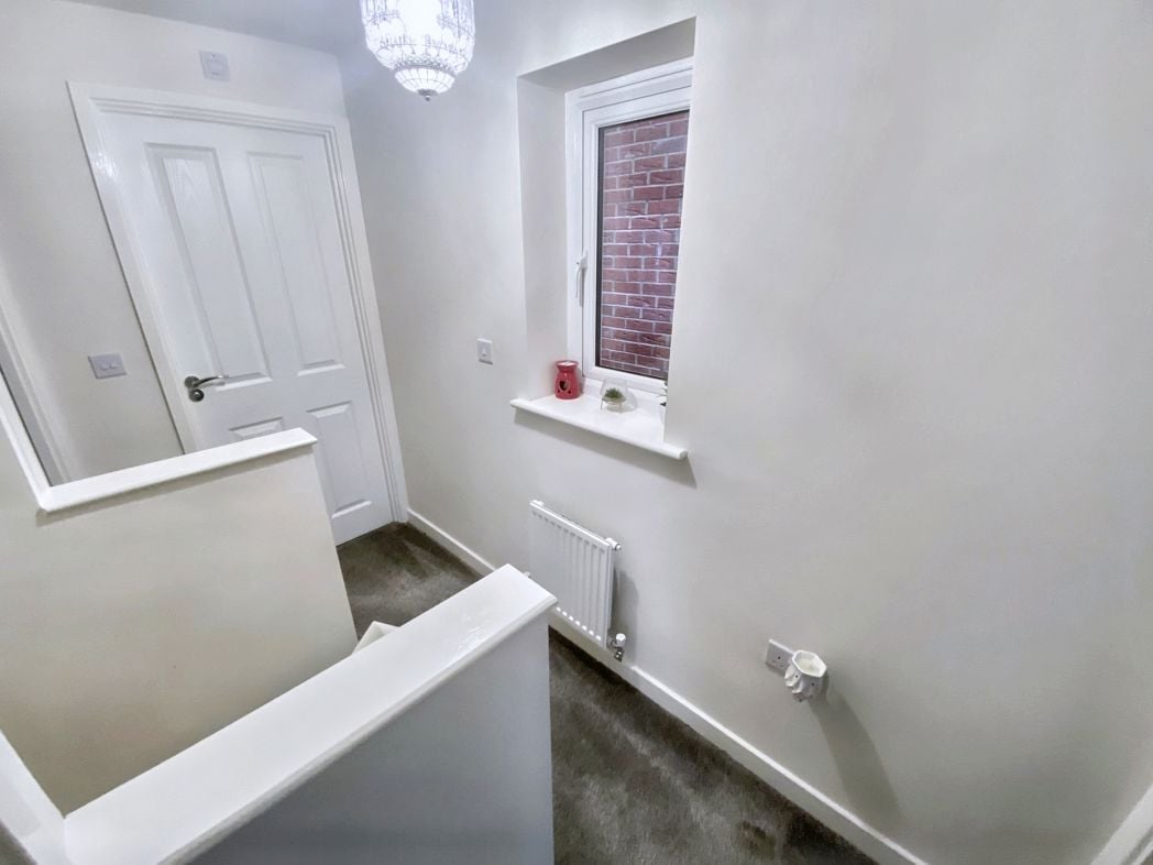Property image 7 of 19