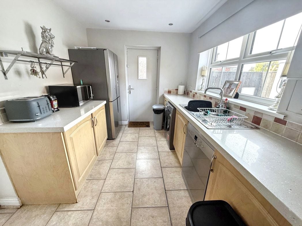 Property image 11 of 24