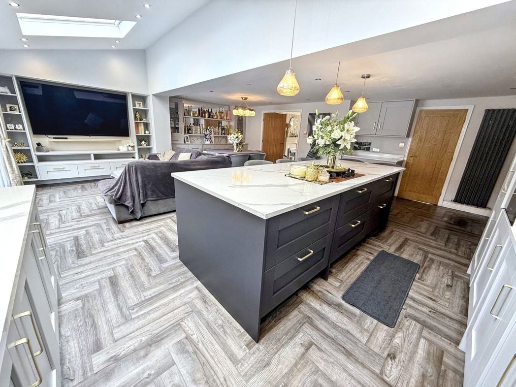 Property image 4 of 24