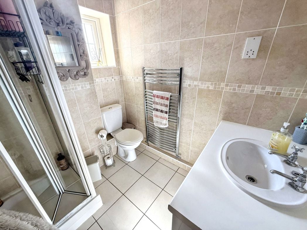 Property image 14 of 24