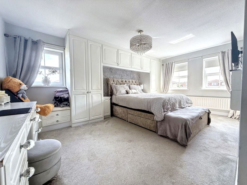 Property image 13 of 24