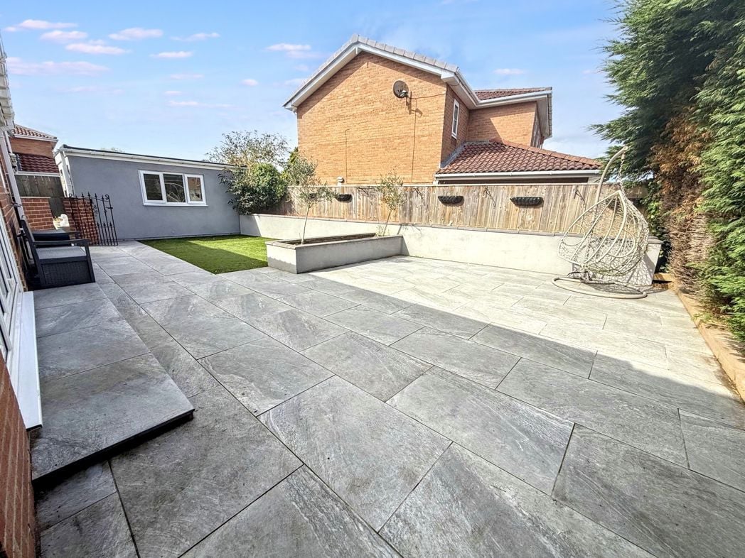 Property image 24 of 24