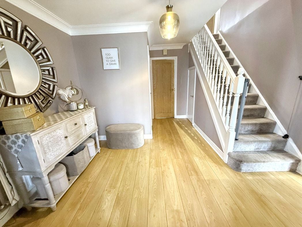 Property image 8 of 24