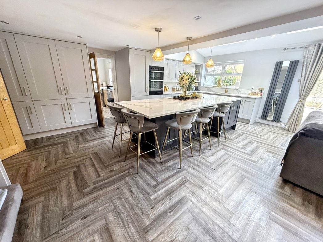 Property image 5 of 24