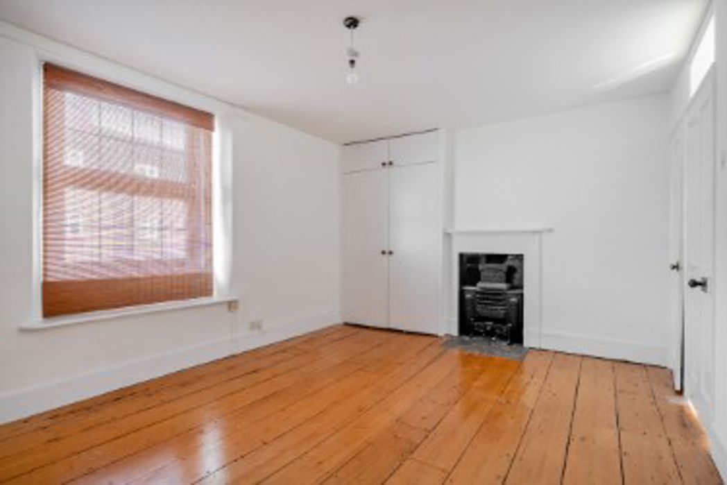 Property image 3 of 20