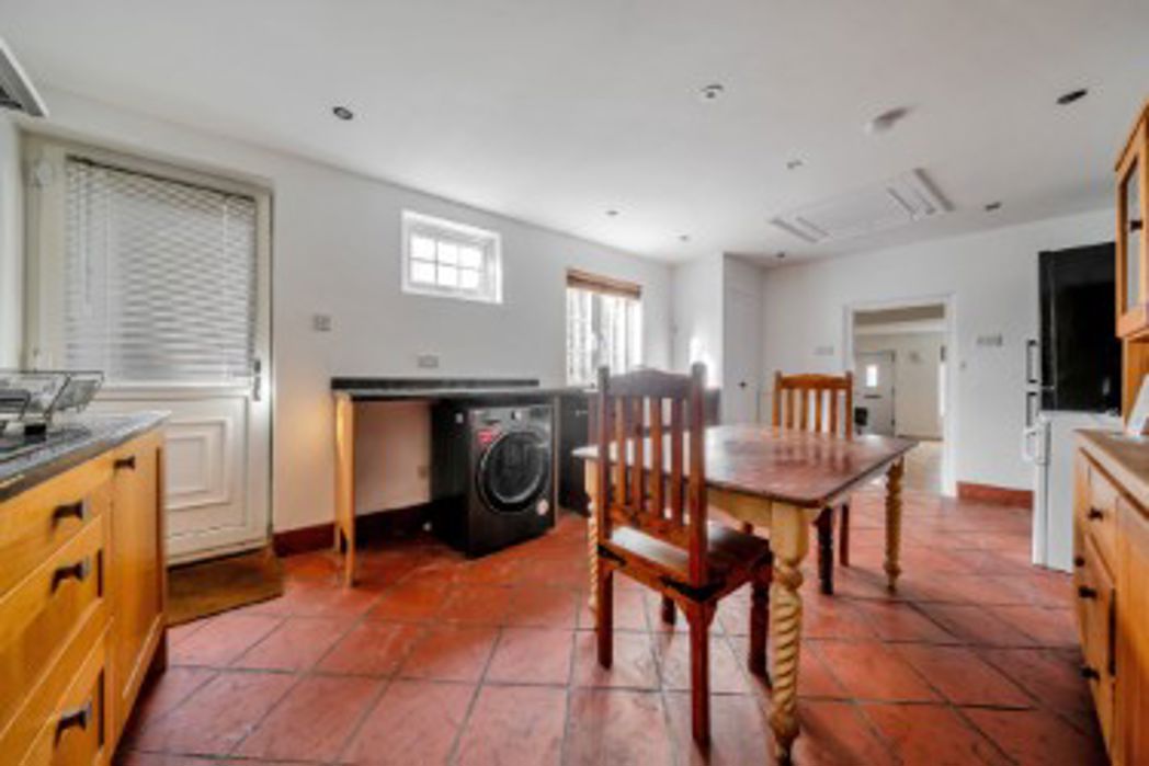 Property image 8 of 20