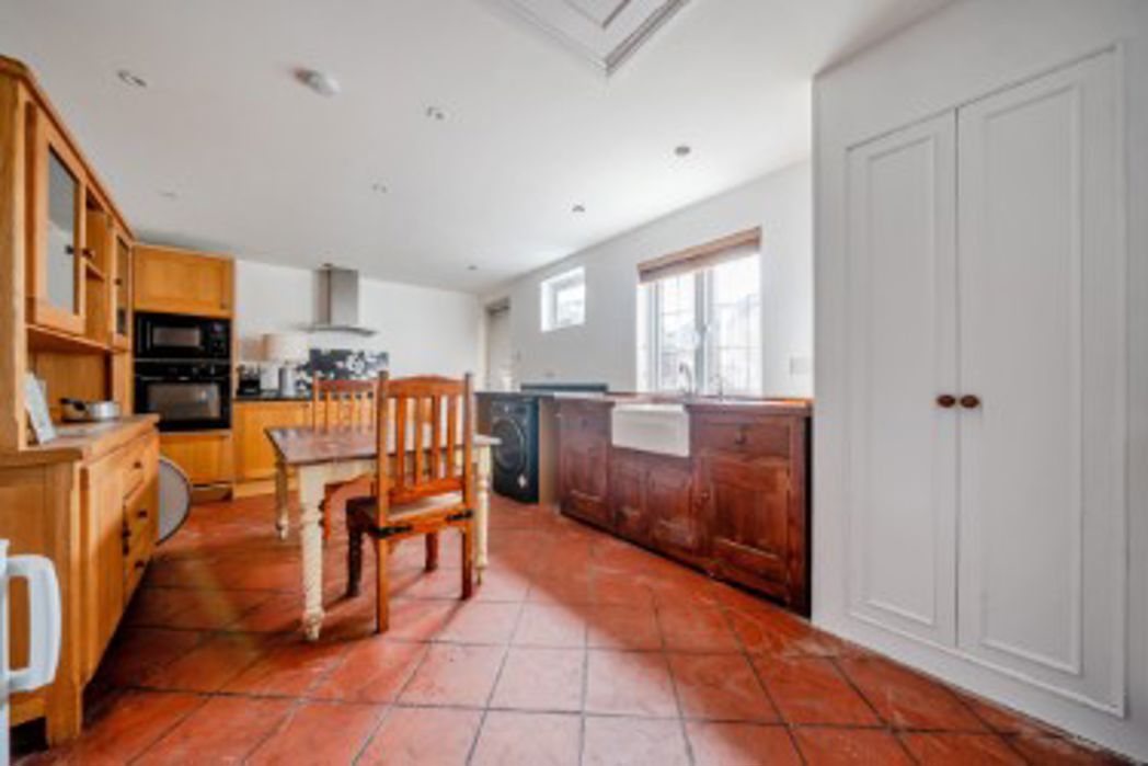 Property image 10 of 20
