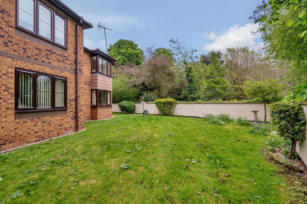 Property image 2 of 12