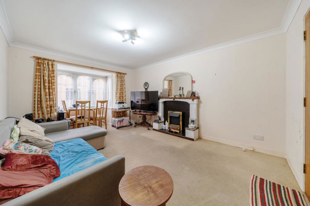 Property image 3 of 12