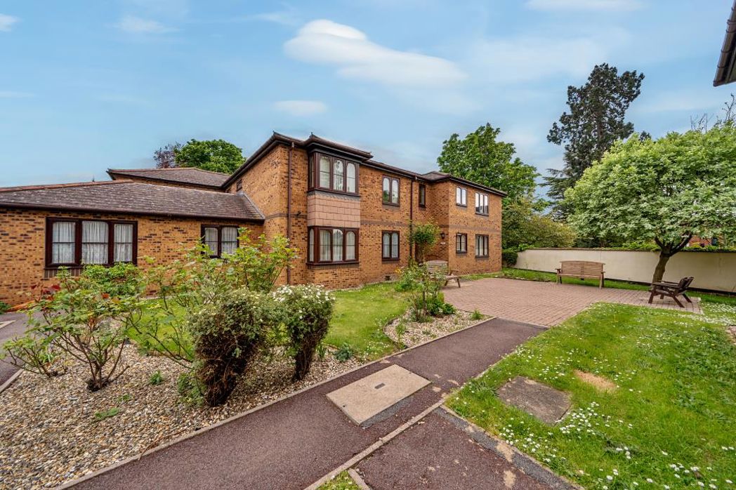 Property image 11 of 12
