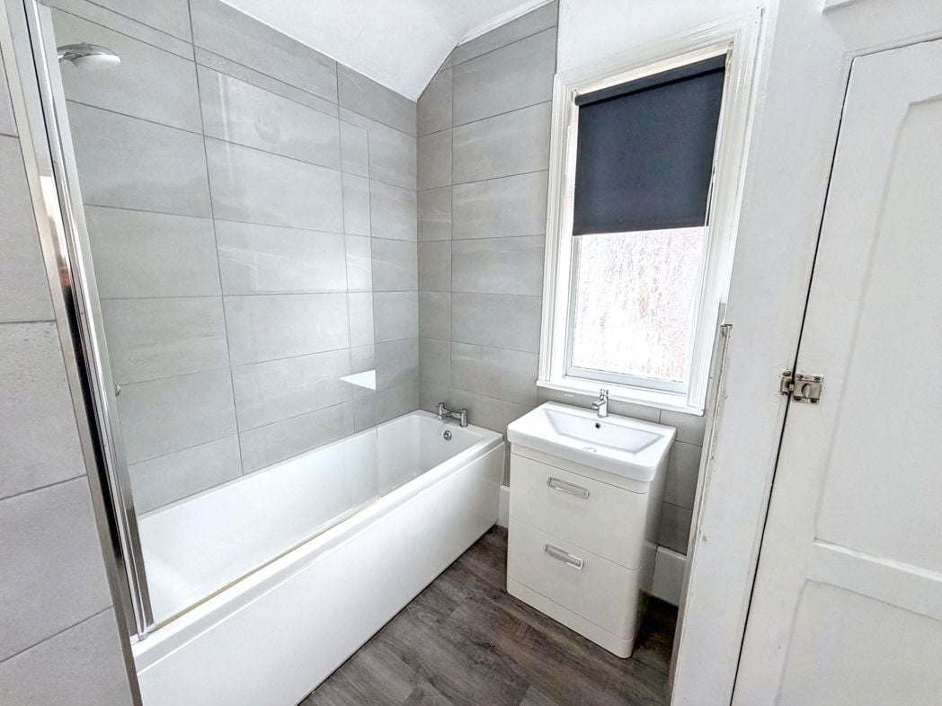 Property image 2 of 15