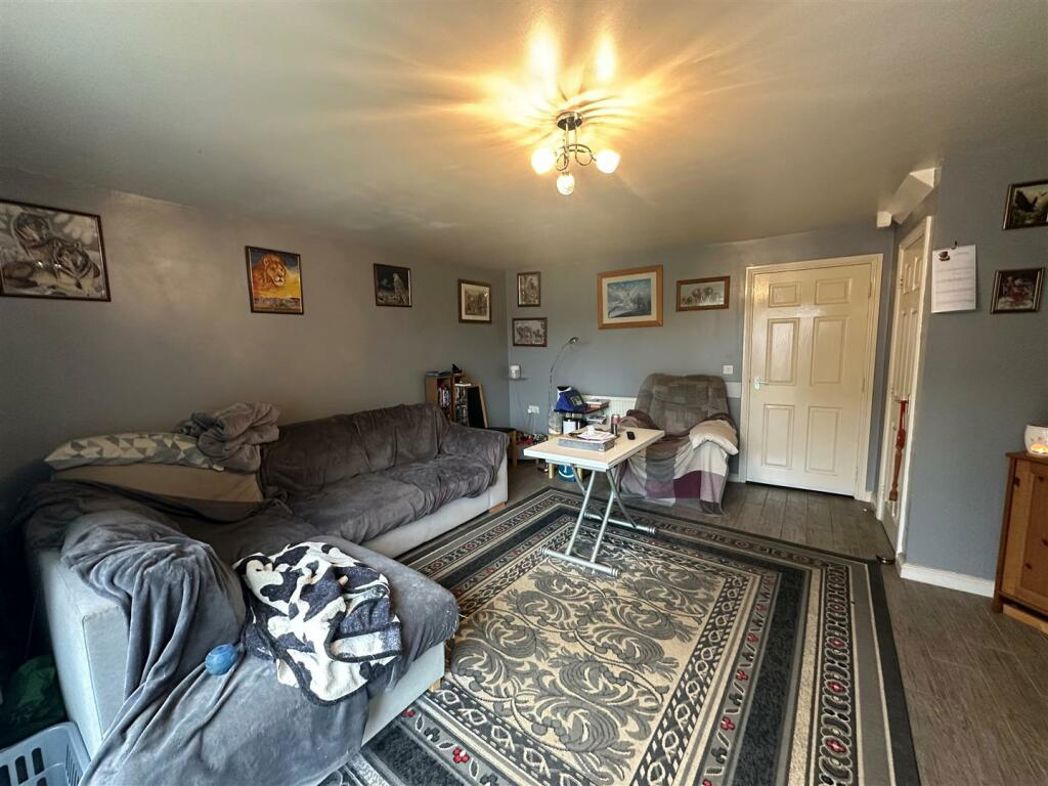 Property image 5 of 18