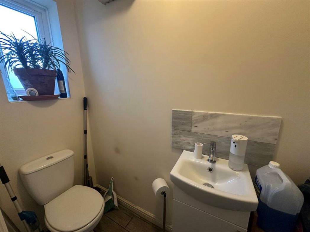Property image 14 of 18