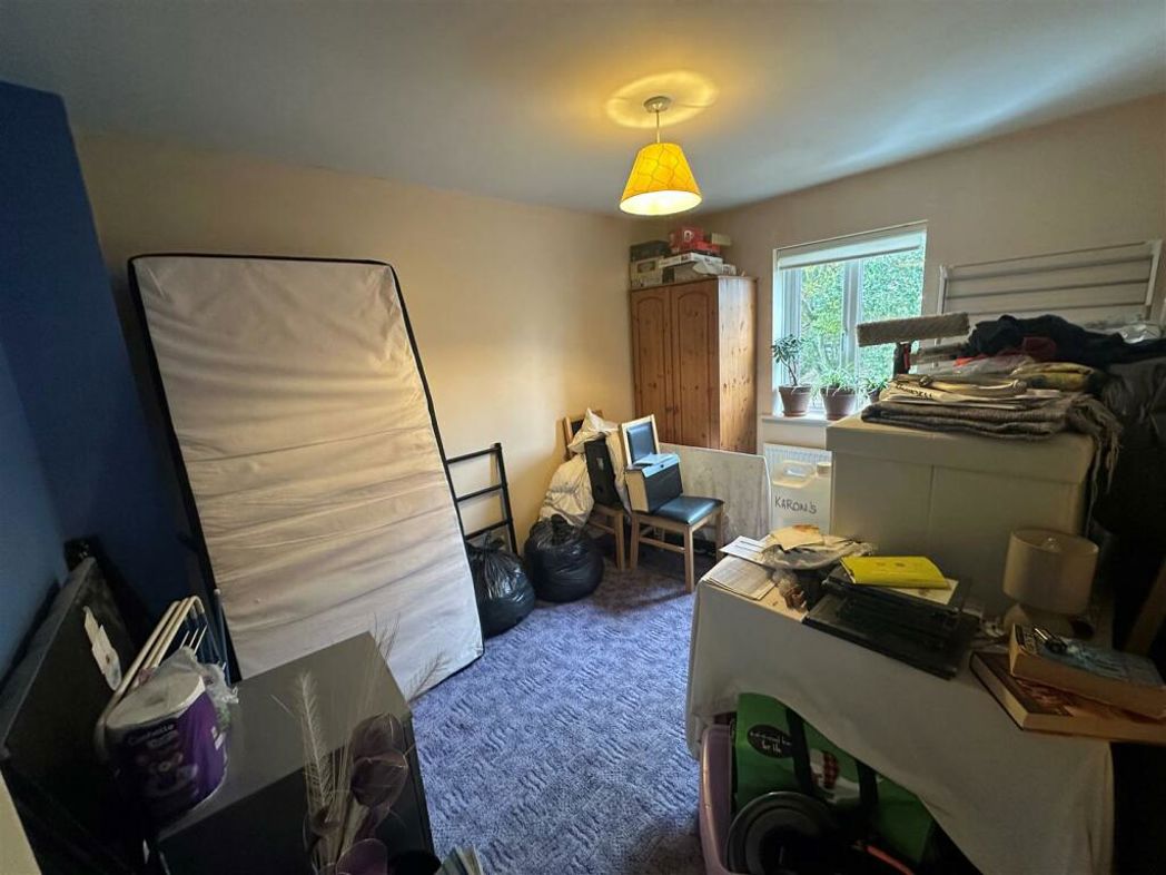 Property image 11 of 18