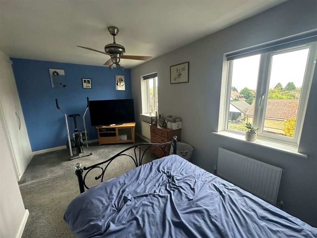 Property image 10 of 18