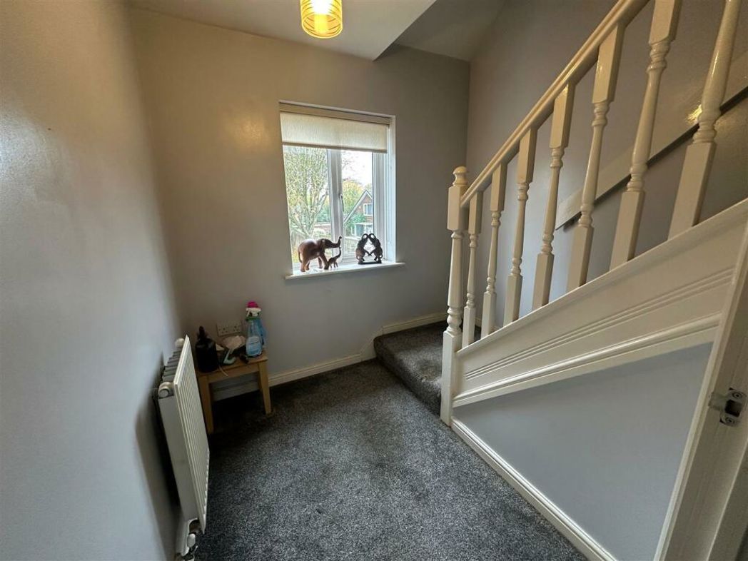 Property image 8 of 18