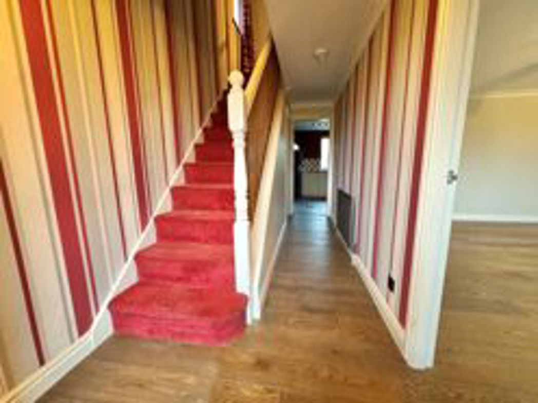 Property image 4 of 31