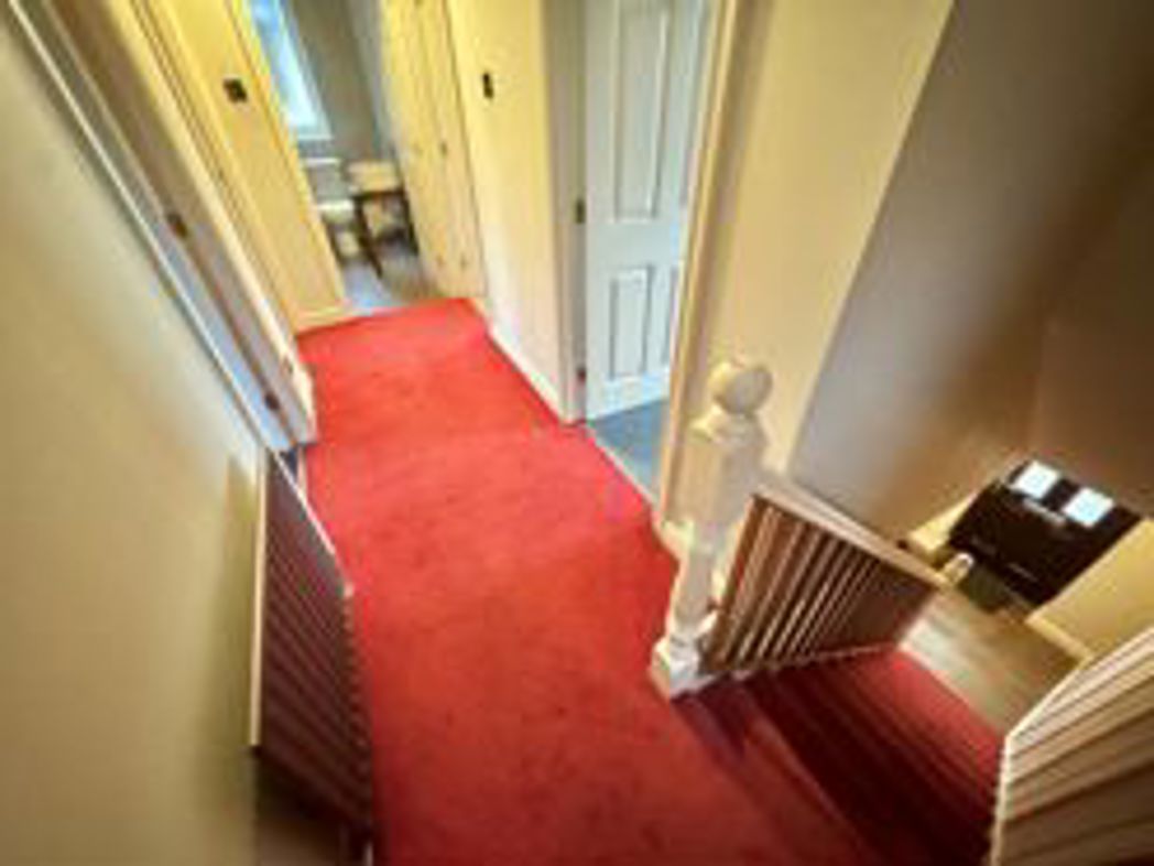 Property image 16 of 31