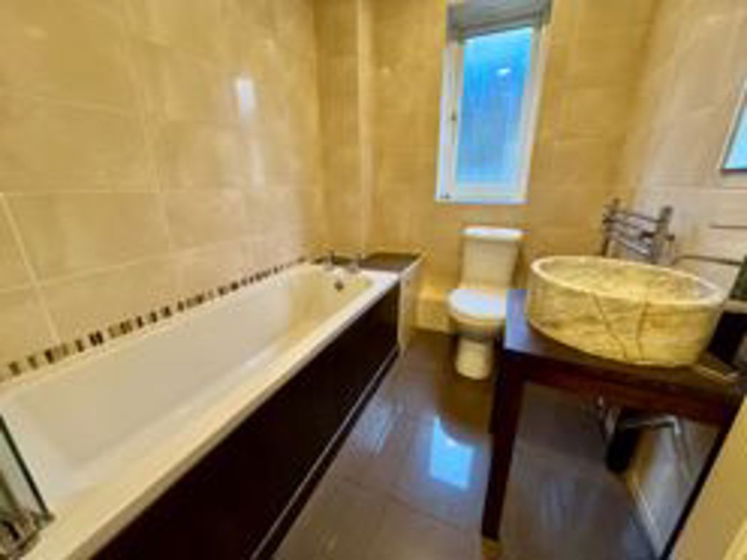 Property image 24 of 31