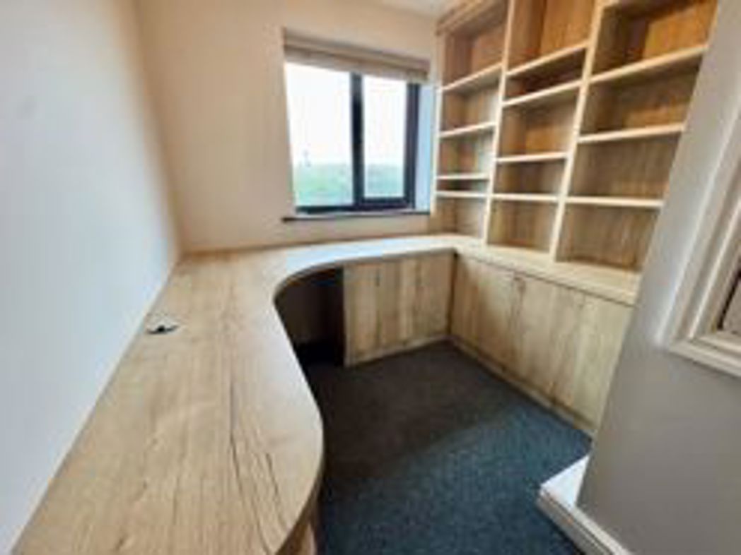 Property image 22 of 31