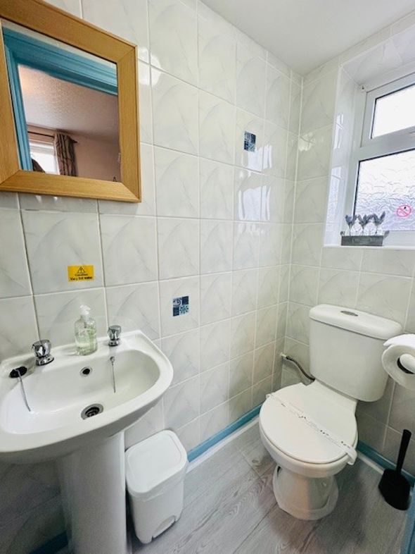 Property image 5 of 49