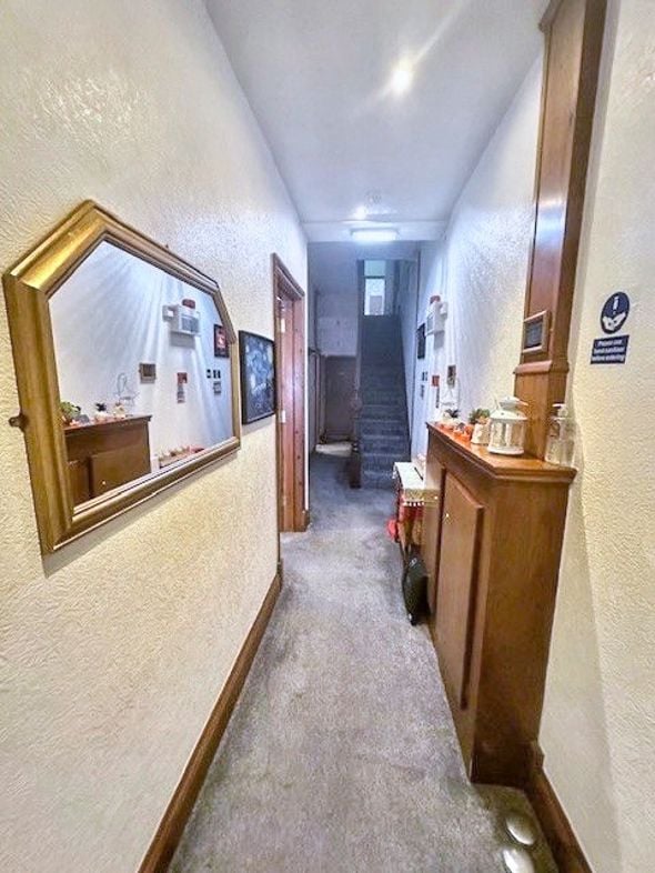 Property image 8 of 49