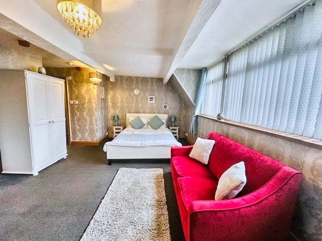 Property image 13 of 49