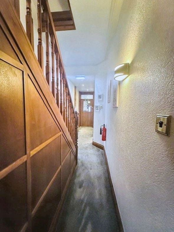 Property image 21 of 49