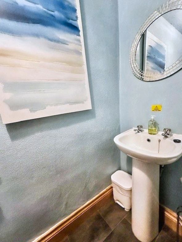 Property image 22 of 49