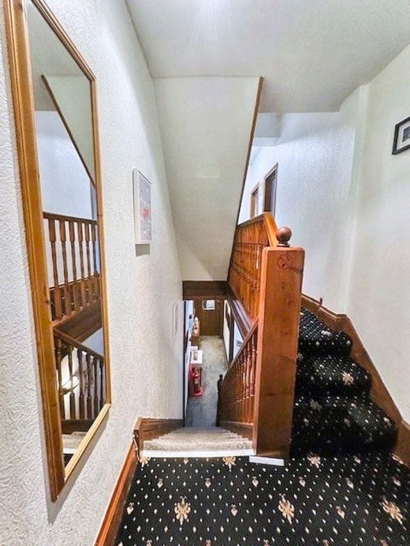 Property image 23 of 49