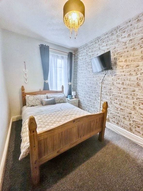 Property image 29 of 49