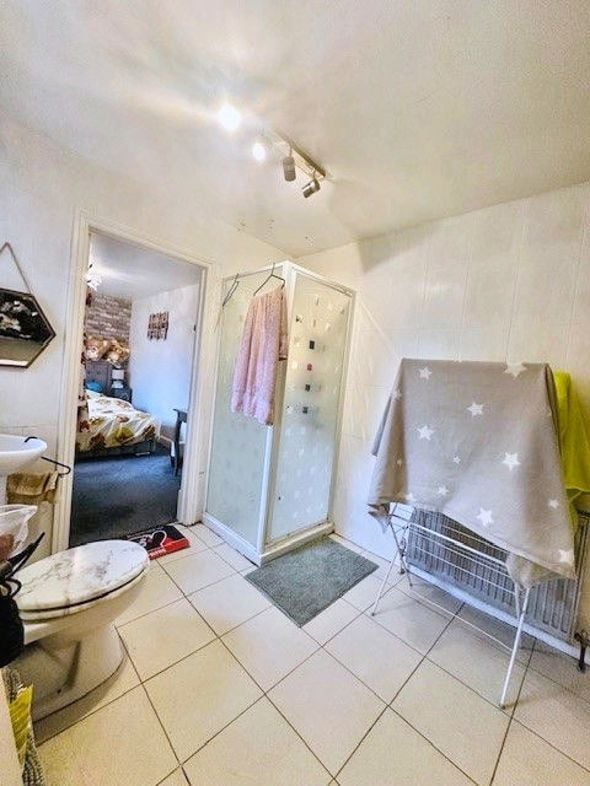 Property image 40 of 49