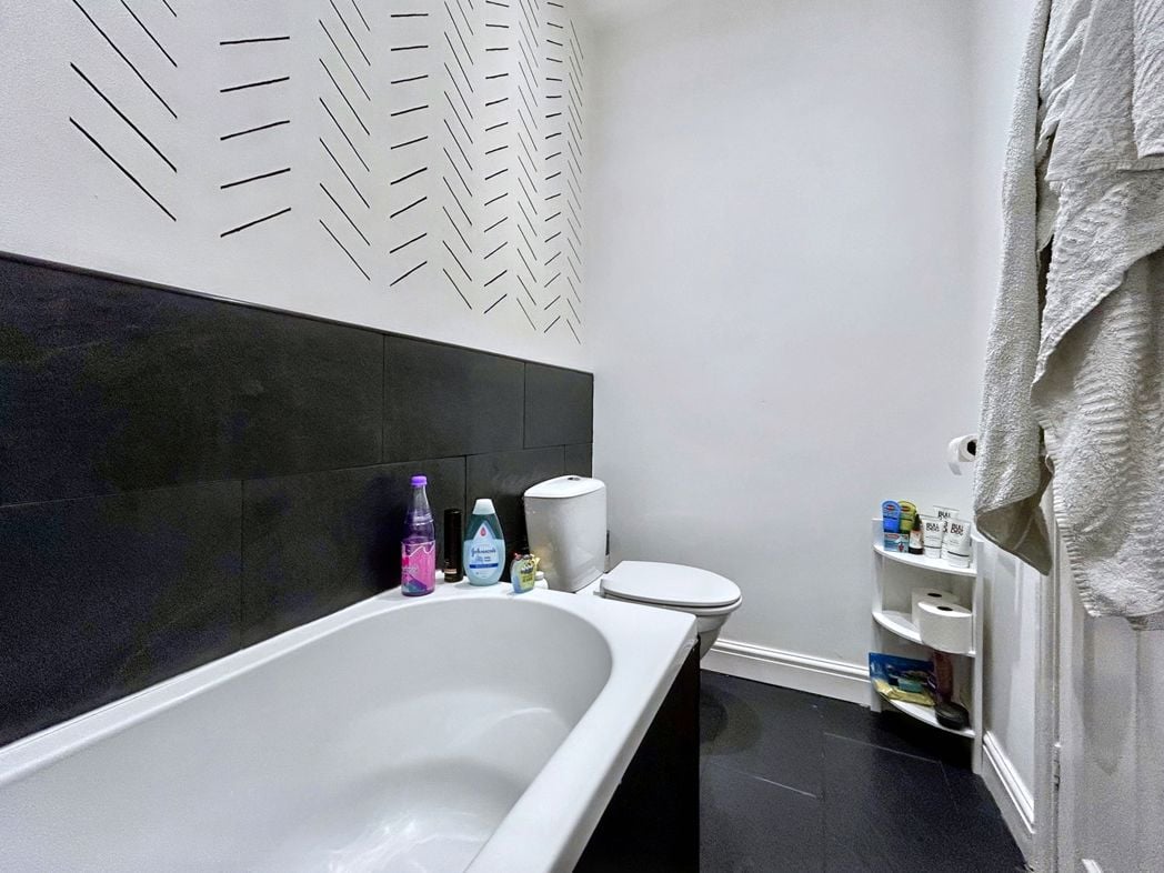 Property image 11 of 20