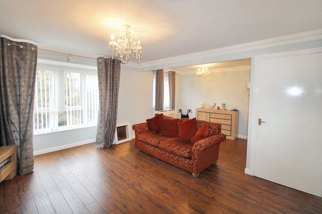 Property image 2 of 9