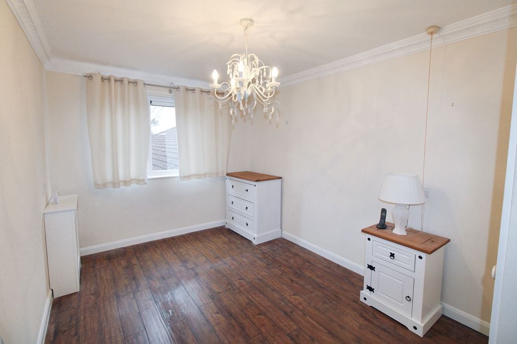 Property image 4 of 9