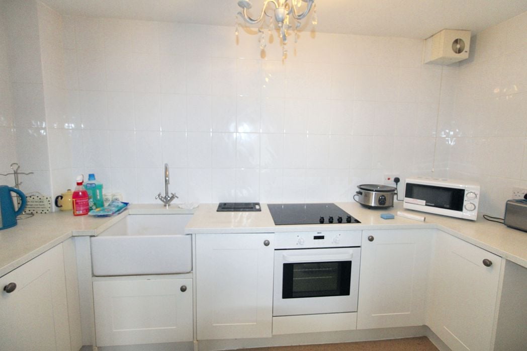 Property image 3 of 9