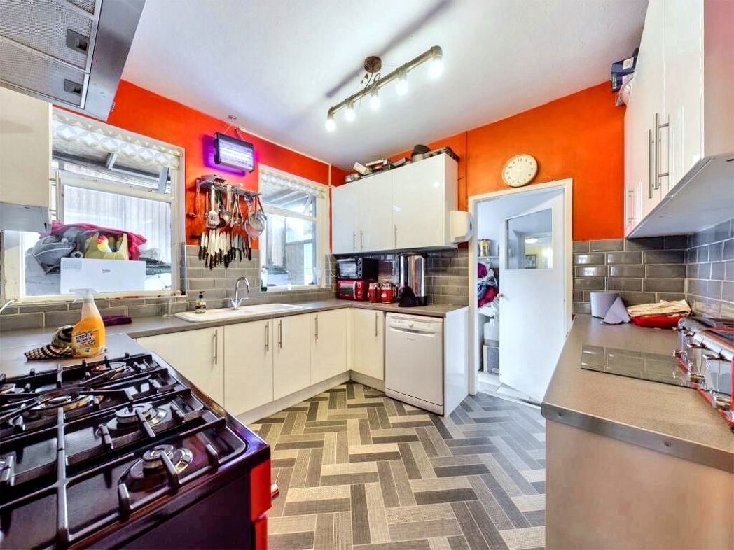 Property image 6 of 19