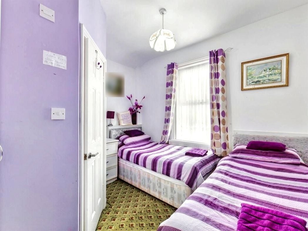 Property image 11 of 19