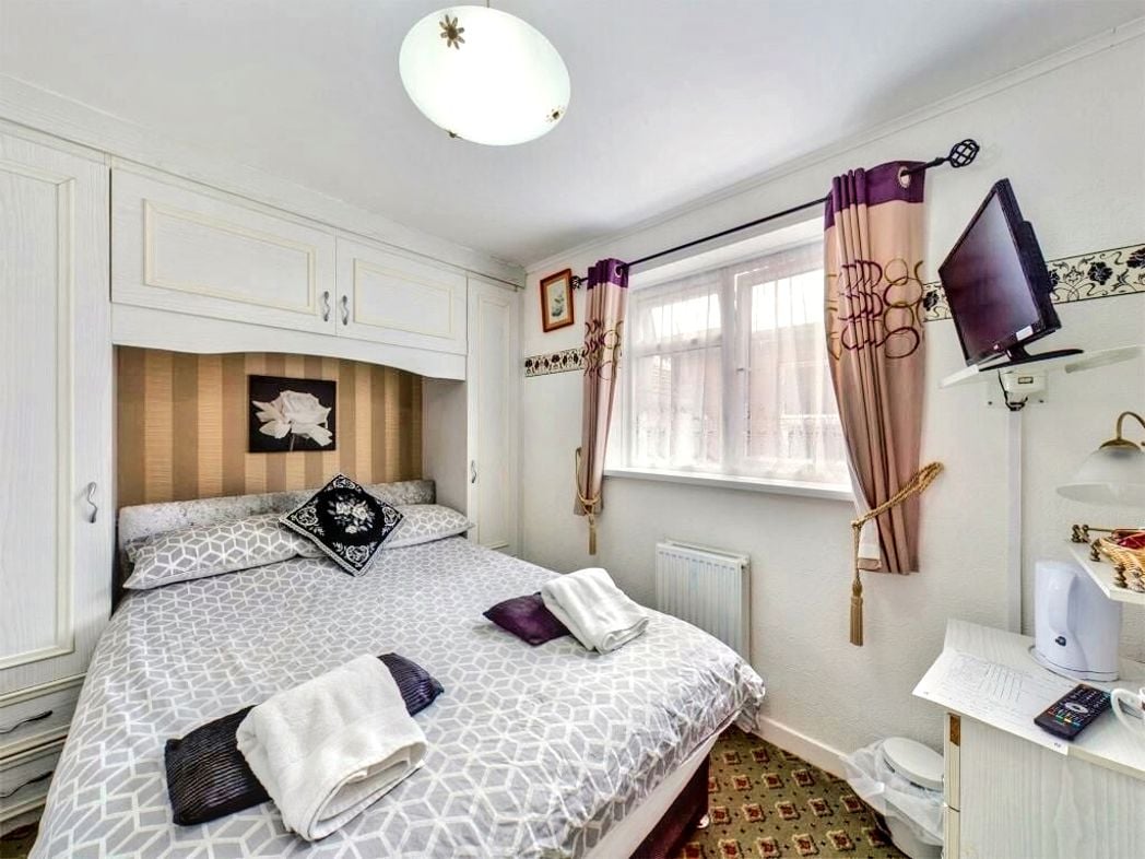 Property image 18 of 19