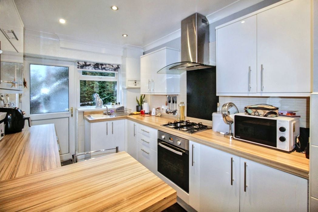 Property image 8 of 14