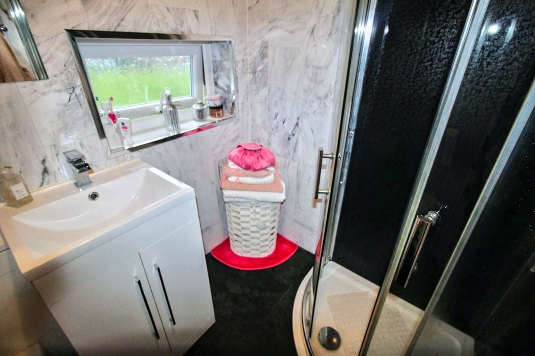 Property image 12 of 14