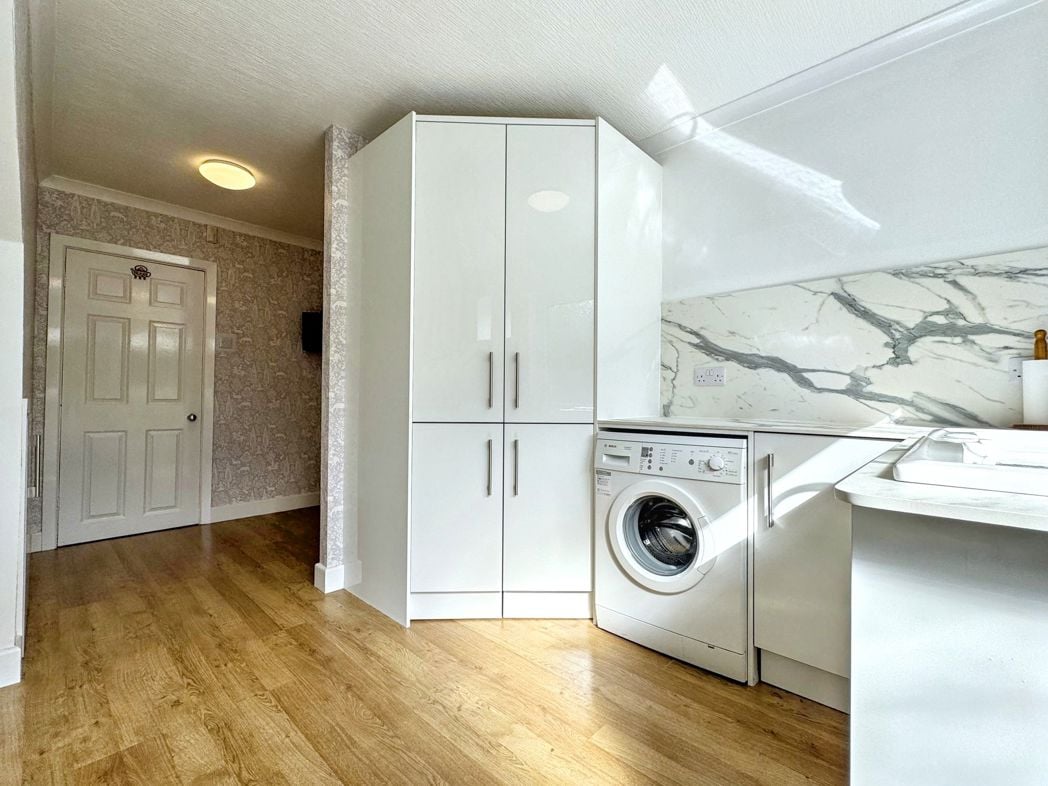 Property image 3 of 24