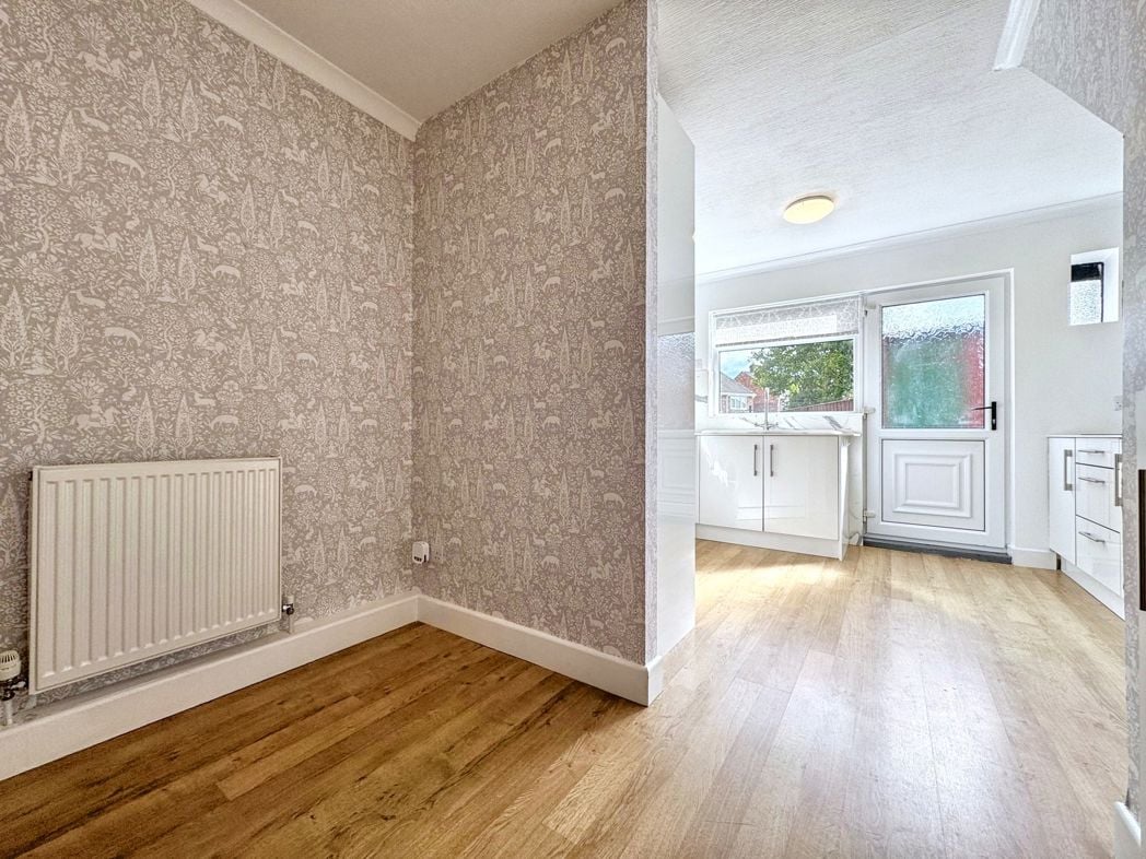 Property image 8 of 24