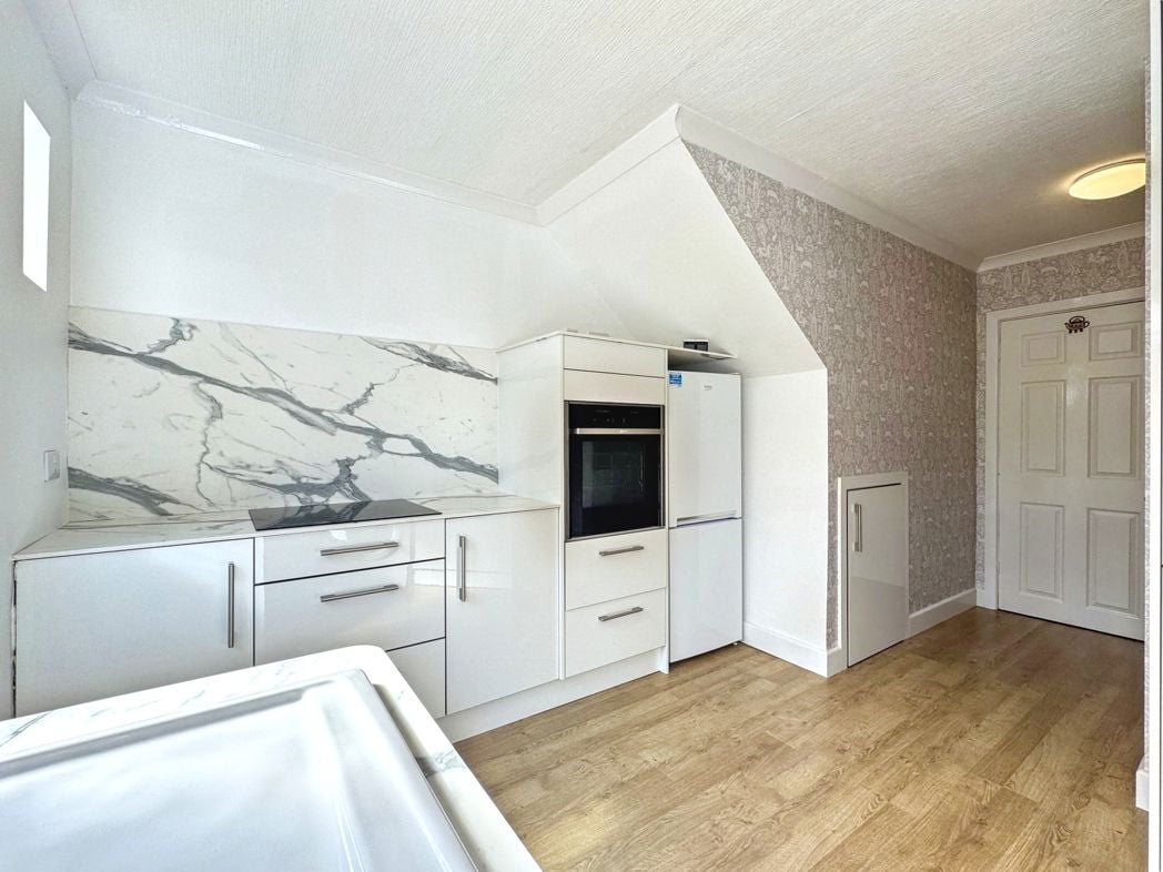 Property image 10 of 24