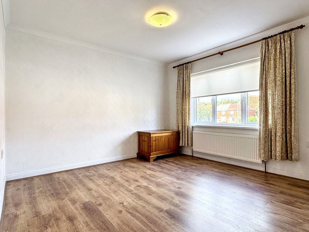 Property image 12 of 24