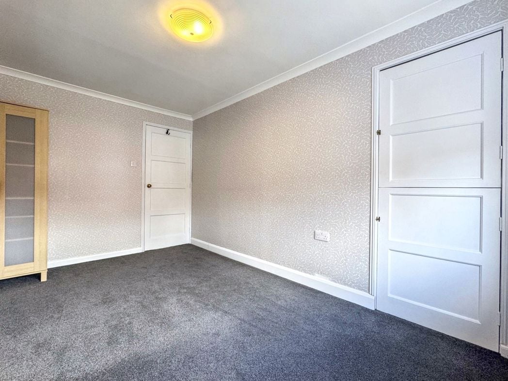 Property image 17 of 24