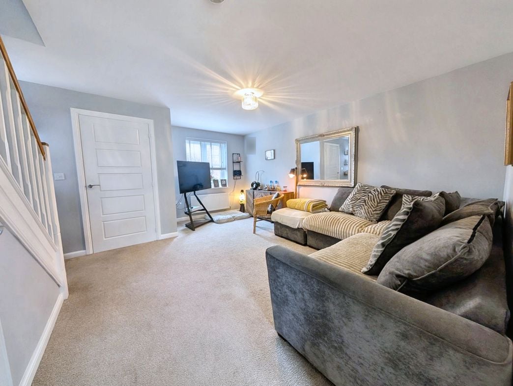 Property image 7 of 18