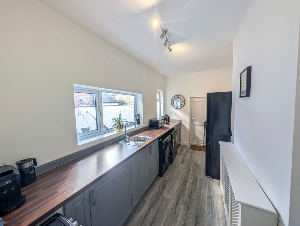 Property image 5 of 13